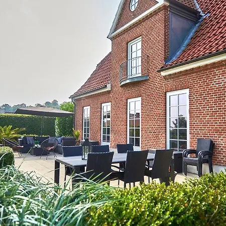 Villa Spacious Farm *